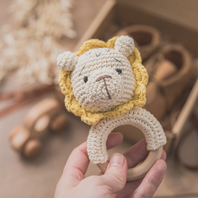 Organic baby plush toy gift set featuring soft, hypoallergenic, and non-toxic stuffed toys. Eco-friendly and gentle on delicate skin, perfect for newborns and toddlers.