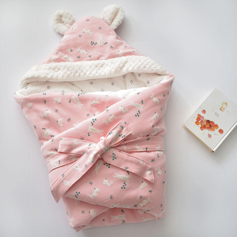 Extra soft cotton baby quilt blanket, designed for ultimate coziness and warmth. Lightweight, breathable, and perfect for newborns and toddlers